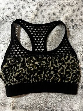 Victoria’s Secret PINK Sports Bralette with Mesh Racerback. Camo. Size small
